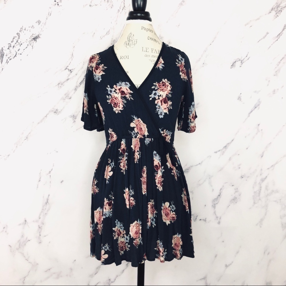Band of Gypsies Floral Faux Wrap Mini Dress Sz XS